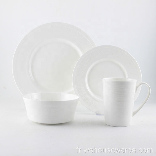 2022 Nouveaux ensembles de vaisselle en porcelaine en relief populaires